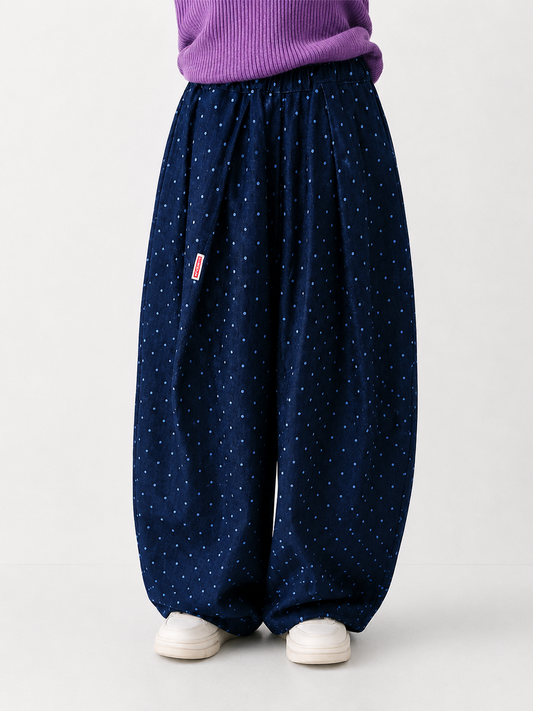 Pantalon bleu jean à pois